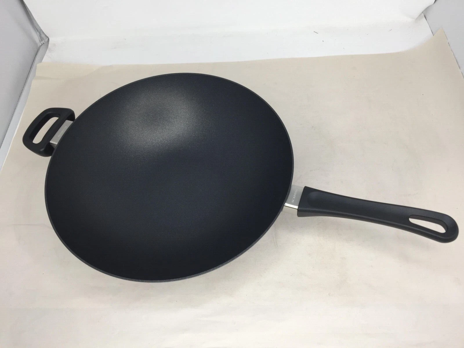 Scanpan Classic 12-1/2-Inch Wok