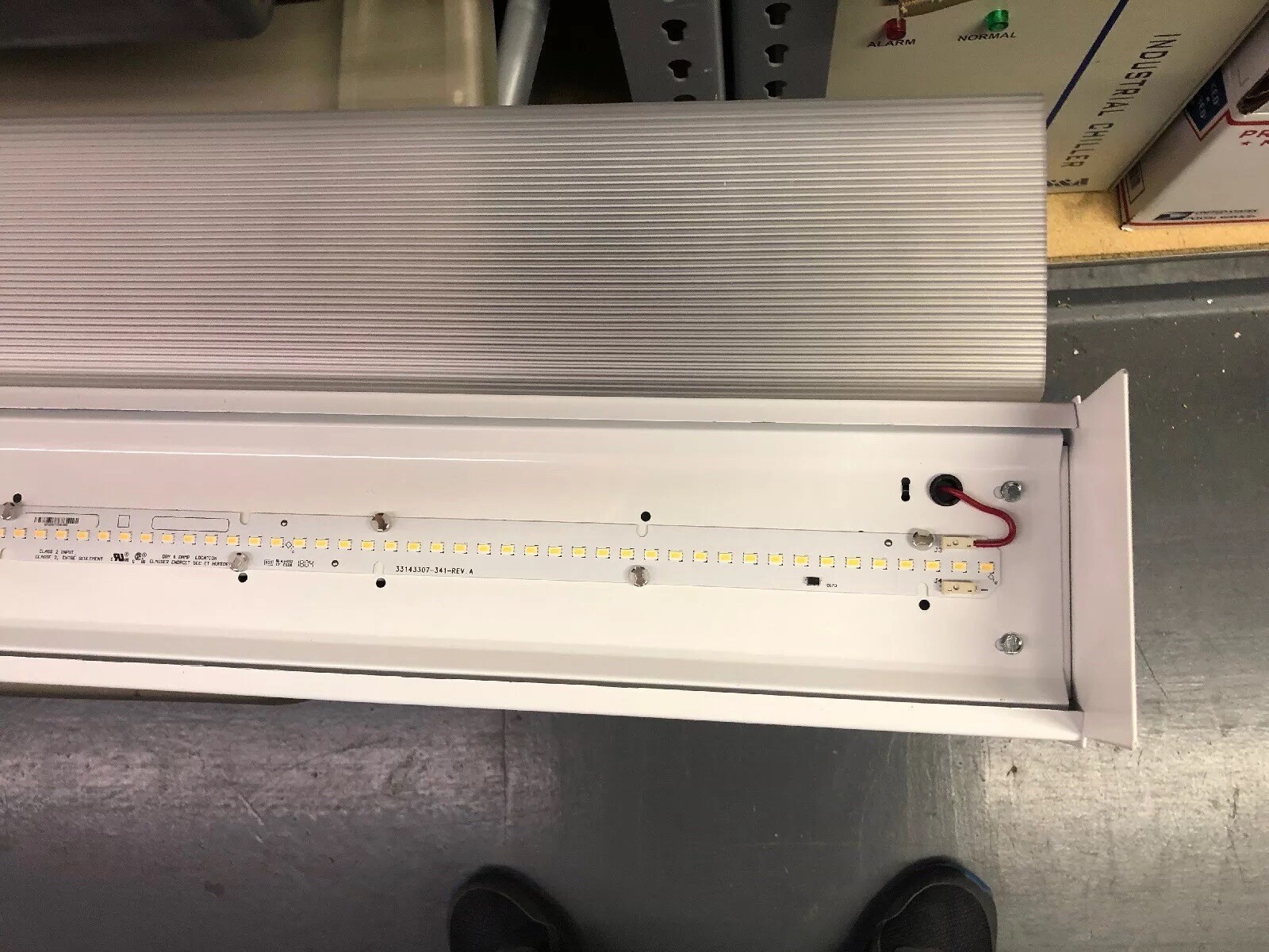 Lamar Lighting DLL Series LED Light 4 foot DLL48HRA50 Brand New