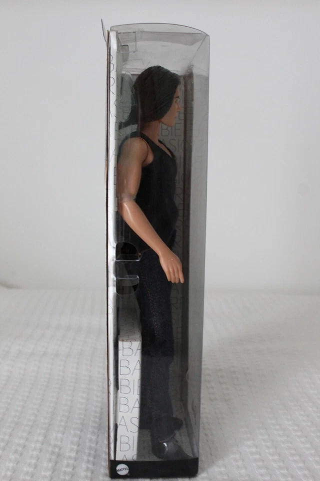 Barbie Basics collection 002 n.15 Black Label (2010) NRFB, Rara - Immagine 4 di 4