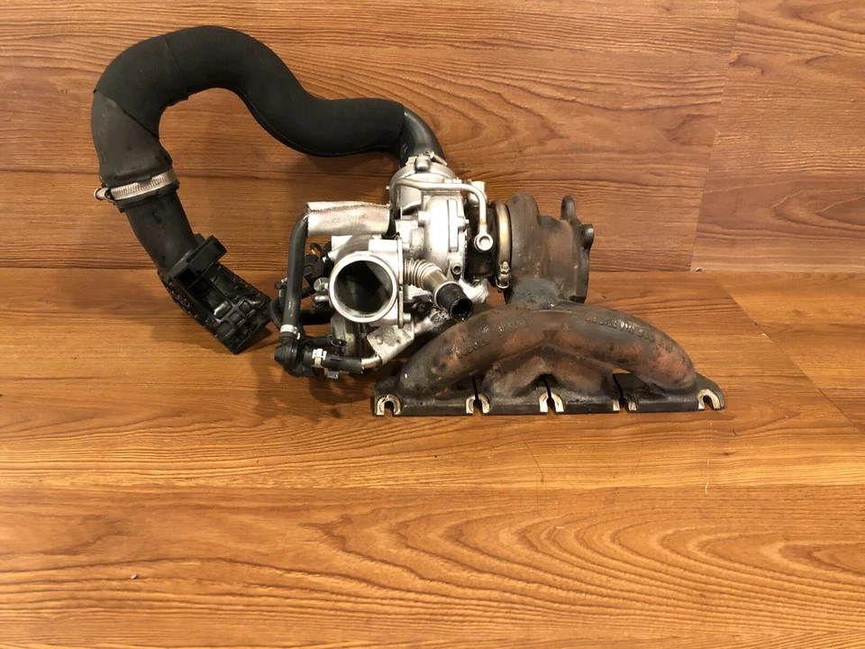 AUDI A4 A5 Q5 2010-2012 MOTOR 2,0 L TURBOCOMPRESOR CARGADOR TURBO COLECTOR OEM Foto 3 de 4