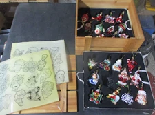 2003 Wood Box Ltd Ed 23/24 Mark Klaus Blown Art Glass Christmas Ornaments