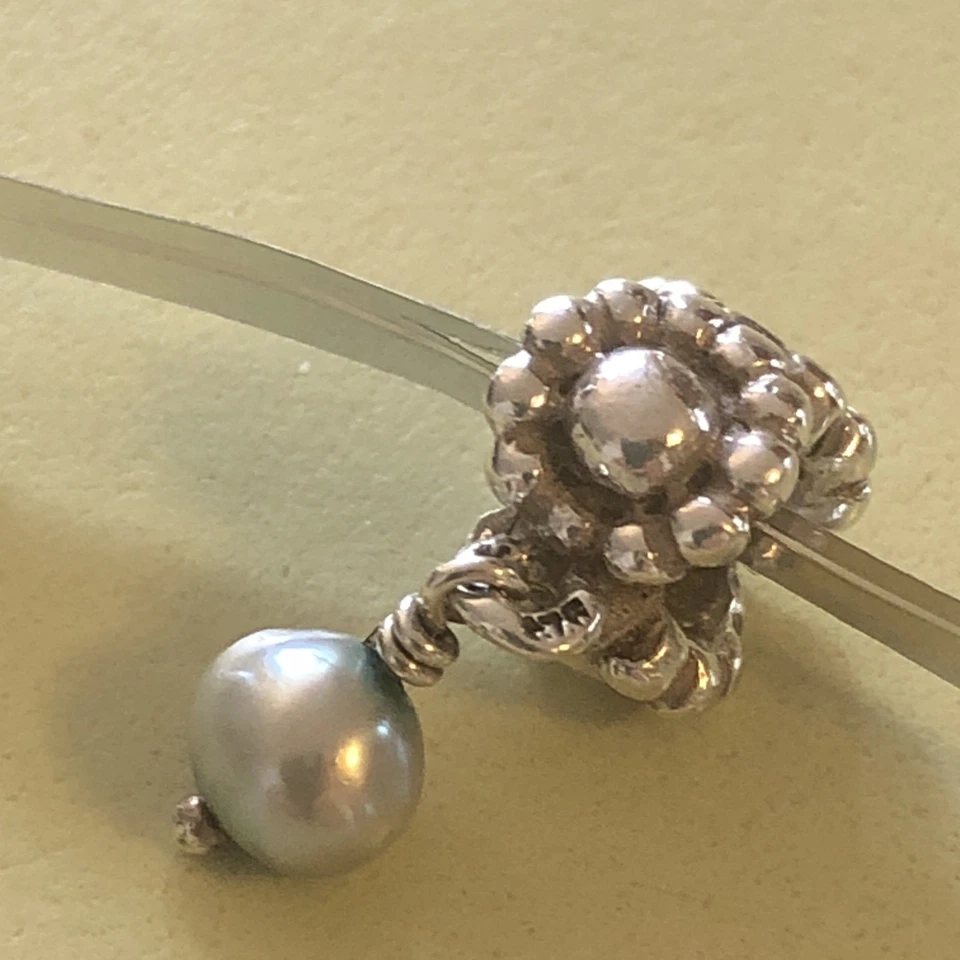 GENUINE PANDORA RAREST HOLY GRAIL TEAL PEARL CHARM - Image 3 of 4