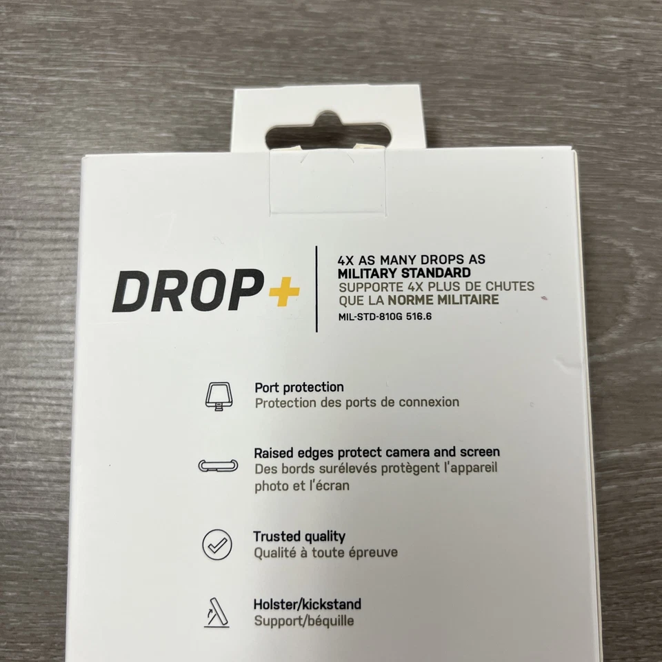 New OtterBox Defender Case With Holster for iPhone 15 Black Case - Image 3 of 3