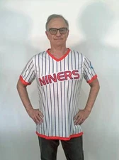 Niners Uniform V-Neck T-Shirt DS9