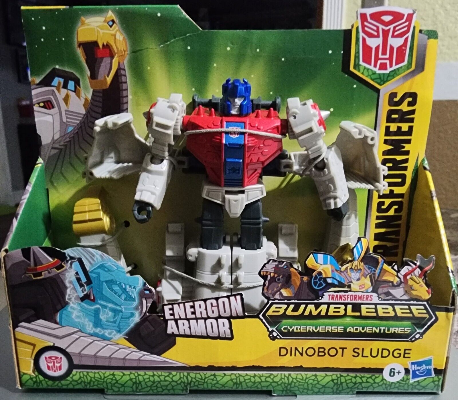 New Unopened Transformers Bumblebee Cyberverse Adventures Dinobot Sludge 
