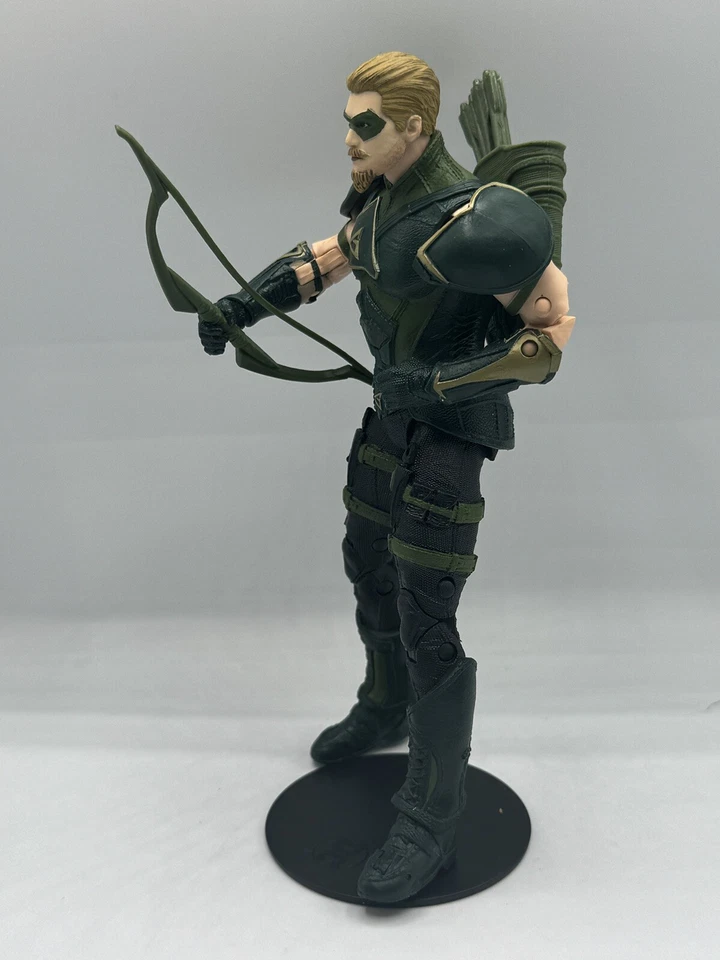Boneco de ação INJUSTICE 2 McFarlane Toys DC Multiverse flecha verde - Imagem 2 de 4