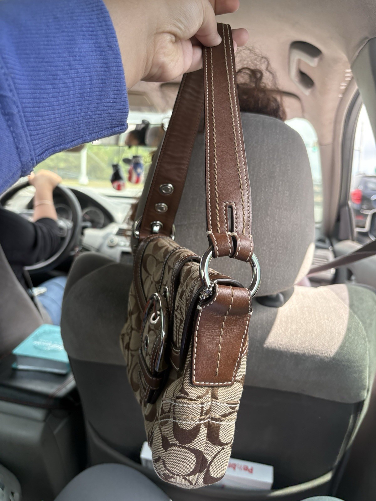 Coach 2005 Soho Bag Vintage, Signature Brown, Y2K Era image 5