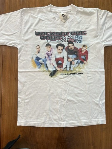 VINTAGE BACKSTREET BOYS MILLENNIUM TOUR TEE SHIRT 1999 2000 1990s vintage concert t-shirt, vintage, size M, single stitch, B+ condition