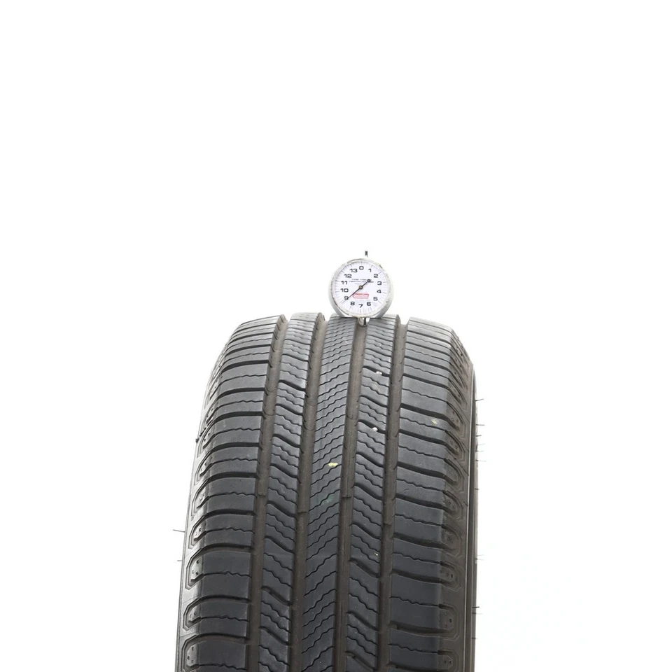 Juego de (2) Michelin Defender 2 95H 205/65R16 usados - 8,5/32 Foto 3 de 4