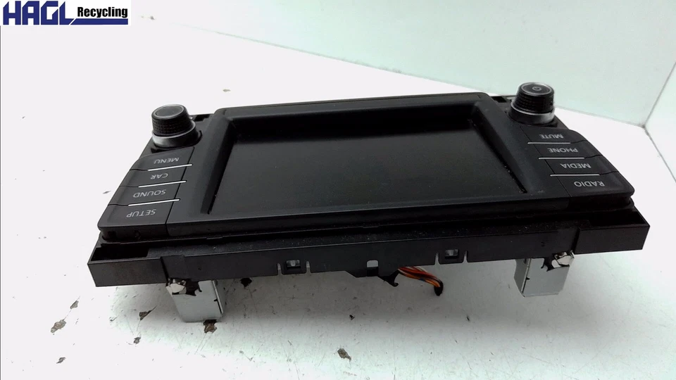 Radio "kein Code Vorhanden" 3G0919605 VW Golf 1.4 TSI Au/auv Limousine - Bild 3 von 4