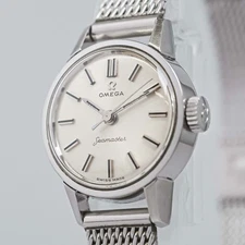 Vintage 1961 *NEAR MINT* OMEGA Seamaster Cal.252 Hand Winding Silver 21mm Ladies