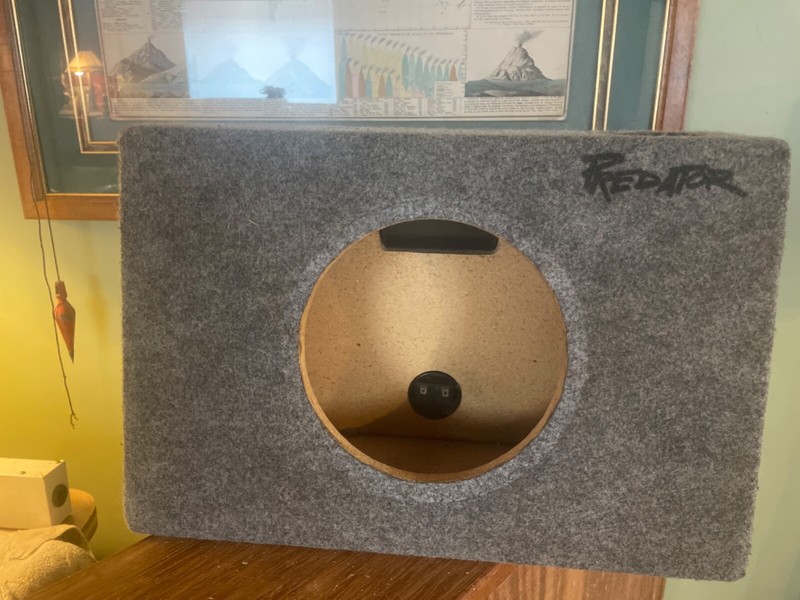 Predator 8" Subwoofer Encloser
