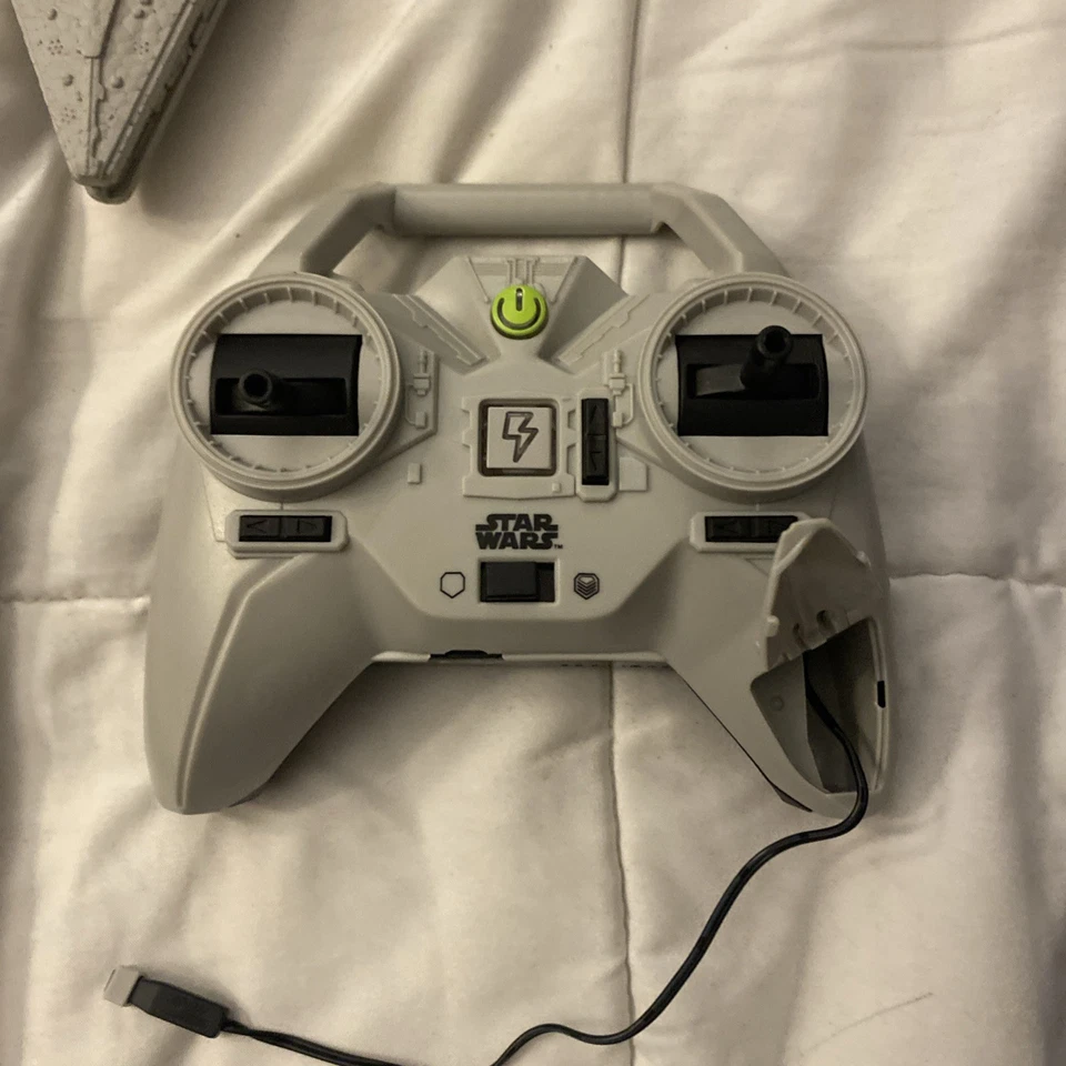 Star Wars Star Destroyer Drone Air Hogs Remote Control Toy New Open Box 11½" L - Image 3 of 4