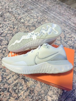 NEW WITH BOX   RARE Nike Renew Run Women s Running Shoes   Size 8.5