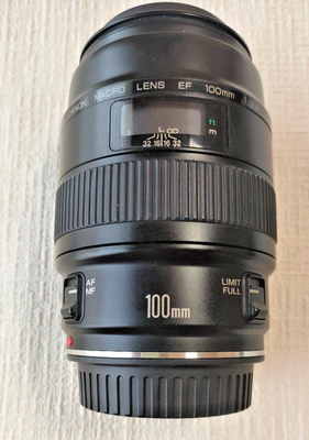 Canon EF 100mm f/2.8 Macro Lens Full Frame AF Prime w/ Caps Clean
