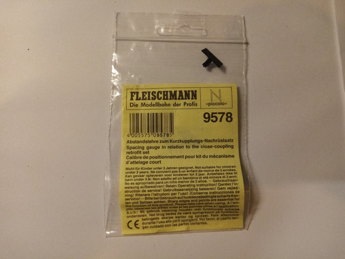 Fleischmann Piccolo  Nr. 9578  in ovp. Karton -Inhalt  1 Stck.-Abstandslehre | Zustand: Gebraucht