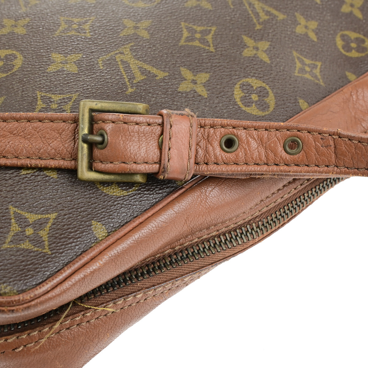 LOUIS VUITTON Sac Bandouliere 30 Shoulder Bag Monogram LOUIS VUITTON Sac Bandouliere 30 Shoulder Bag Monogram