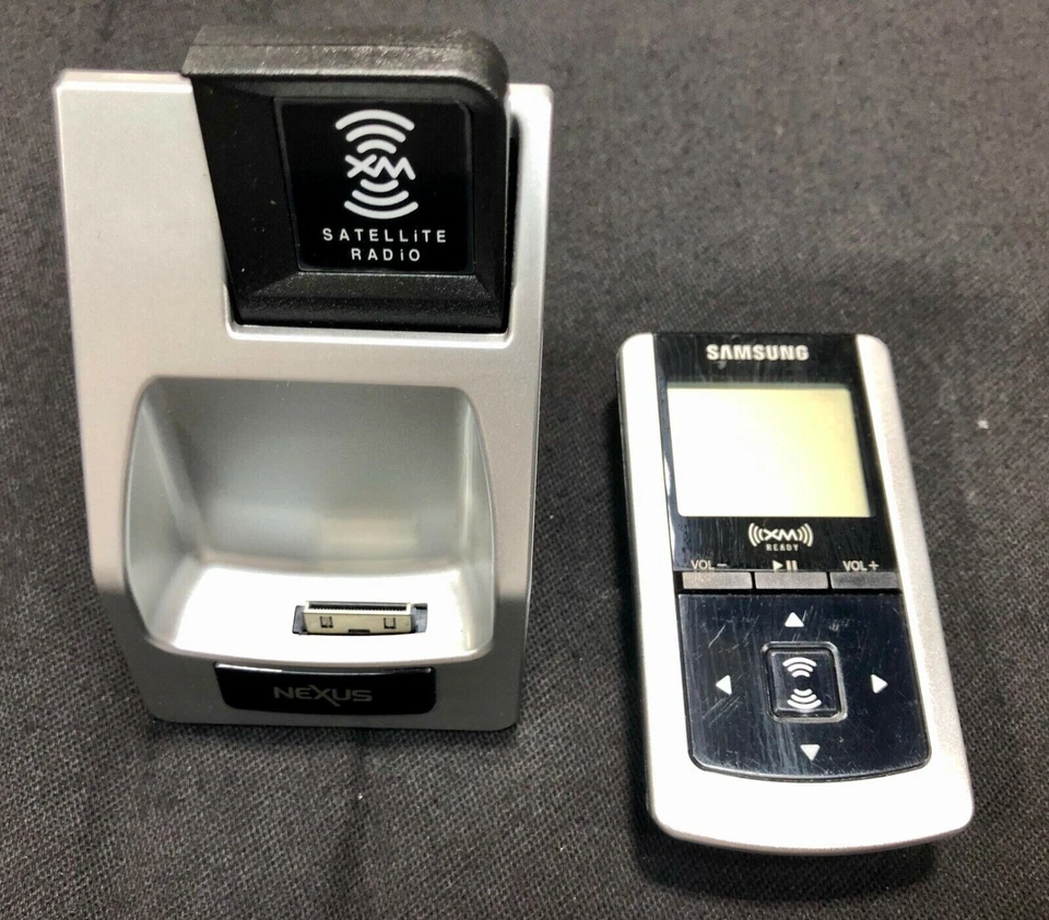 Samsung Nexus 25 Satellite Radio YP-X5X 带底座和电源 — 第 2/4 张图片