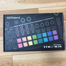 Roland MC-101 GROOVEBOX Compact Music Production Workstation from JAPAN Tested