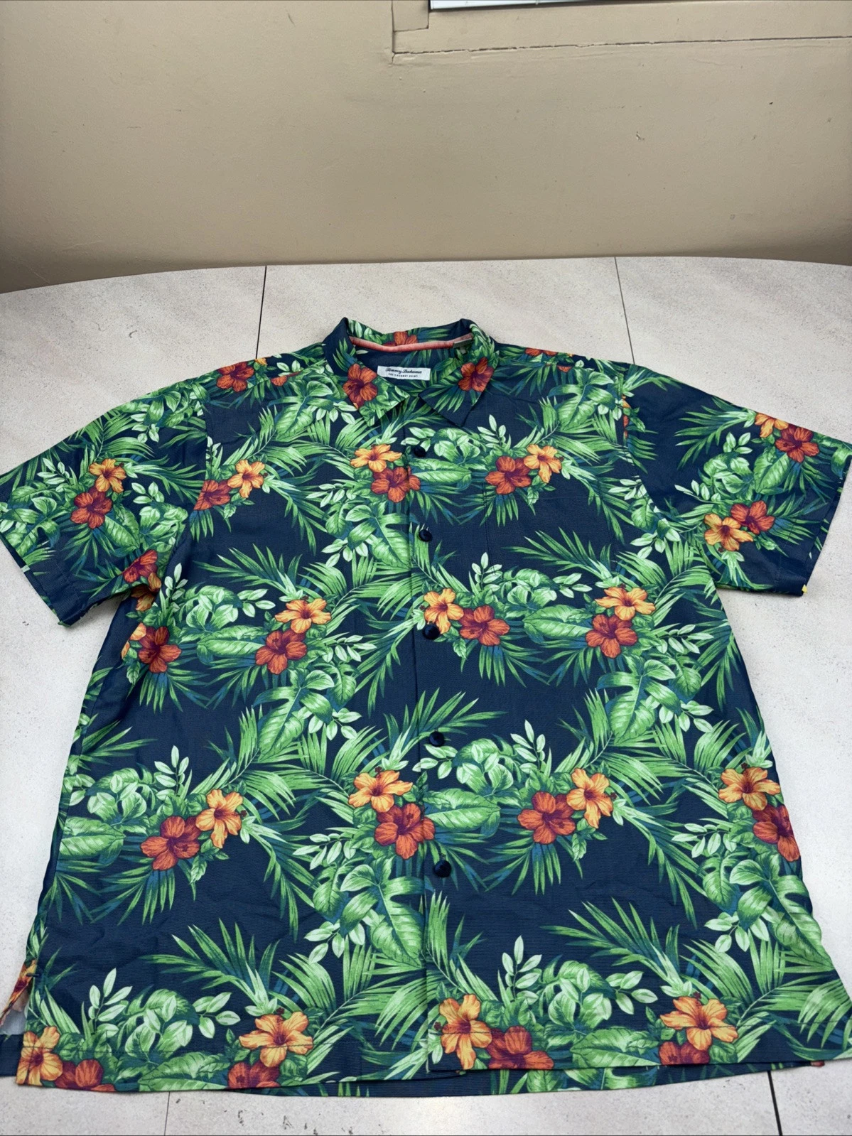 Tommy Bahama THE COCONUT POINT 100% Silk Hawaiian Shirt Men’s XL Island Zone