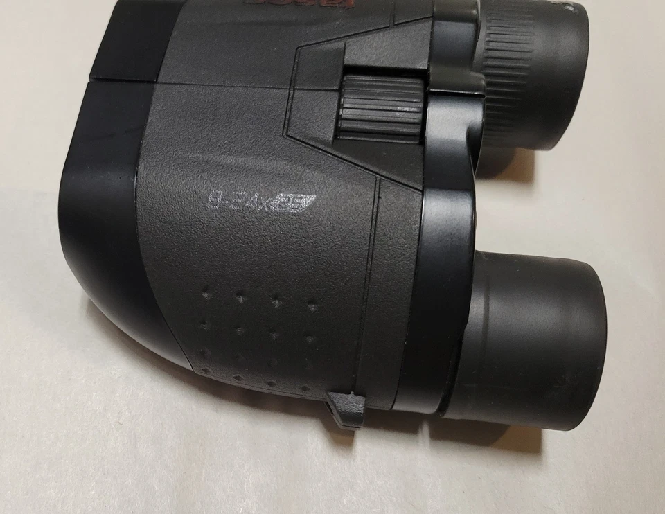 Nice Tasco essentials Binoculars 8-24x25 for deer hunting camping and hiking - Image 2 of 4