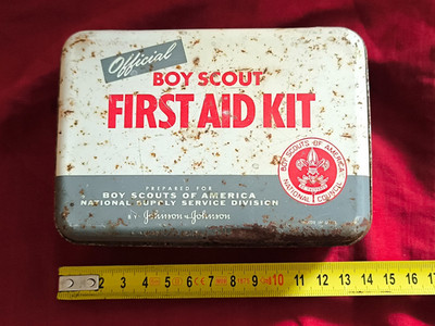 Offizielle Erste Hilfe Box 1950 Boy Scout USA Johnson and Johnson 13x9,5x5