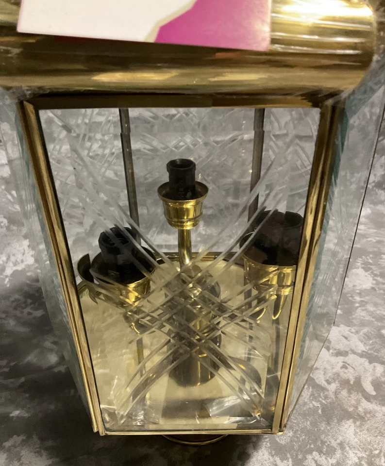 Vintage Royce Lighting Solid Brass Lantern outdoor lighting Open Box. 19” - Image 3 of 4