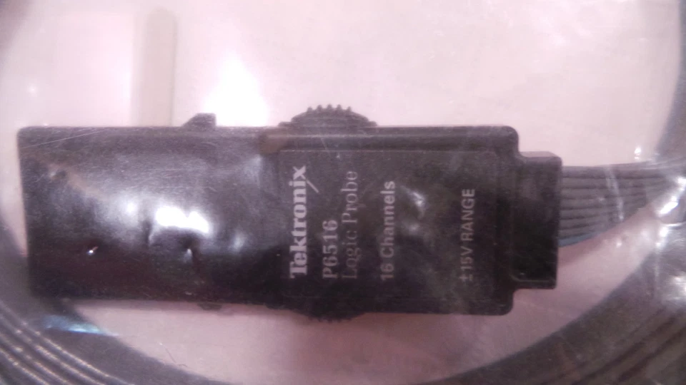 Sonda lógica de 16 canales Tektronix P6516 Foto 2 de 4