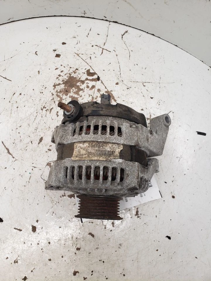 Alternador compatible con 02-04 06-12 LIBERTY 1409738 Foto 2 de 4