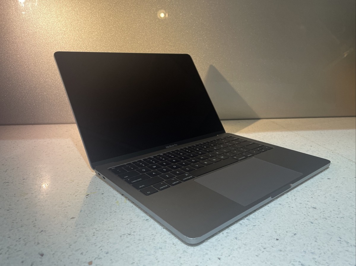 Apple 2017 MacBook Pro 13