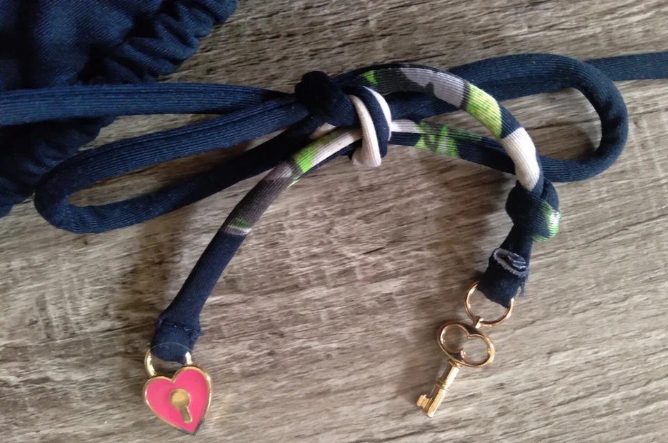 NUEVO JUICY COUTURE Azul Marino Camillia Medio Top XL/Parte Inferior Grande Floral Foto 3 de 4