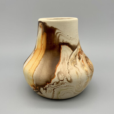 NEMADJI POTTERY U.S.A. HAND MADE SWIRLED NATIVE AMERICAN STYLE