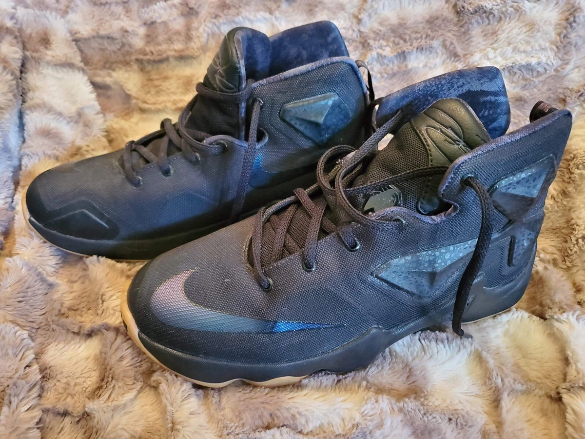 Lebron james boys sneakers outlet