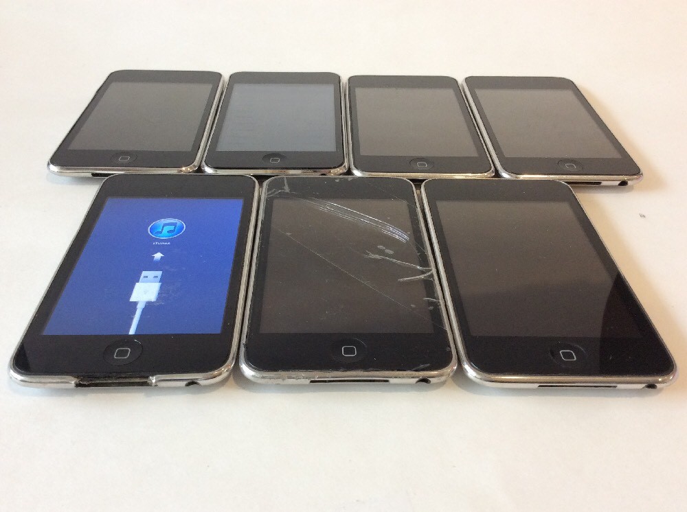 AS IS Lot of 7x Apple iPod touch 3rd Generation Black (32 GB