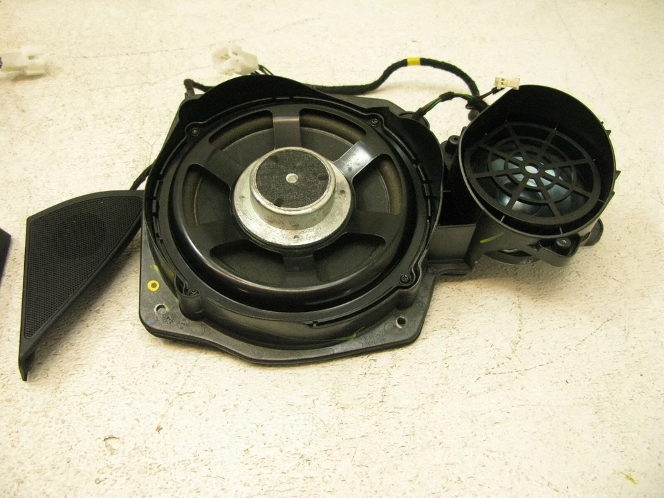 07-09 JUEGO ALTAVOCES PUERTA MERCEDES W221 S550 LOGIC 7 OEM 091819 Foto 3 de 4
