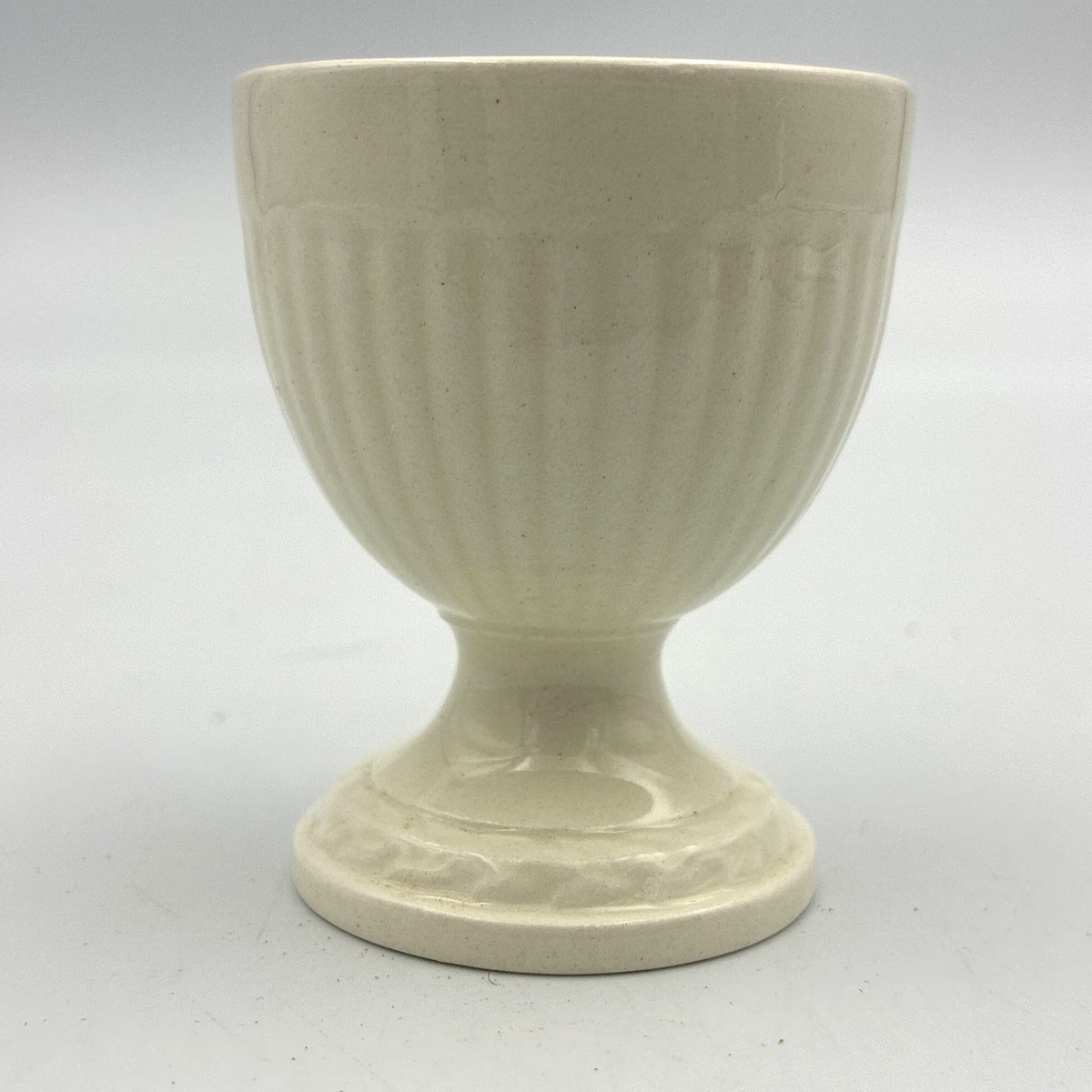 Wedgwood Edme Single Egg Cup Barlaston England Creamware Queensware Vintage