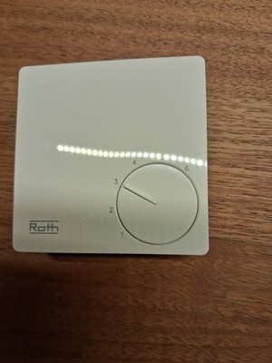 Fußbodenheizung  Raumthermostat Roth Basicline
