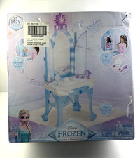 Jakks Pacific Frozen Disney Elsa's Magical Ley Glow  Glamour Ice Vanity 3 DAMA