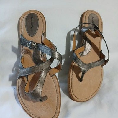 Thom McAn size 9 leather thong strappy bronze sandals buckle rubber soles