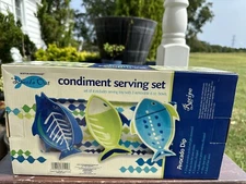 Boston Warehouse Condiment Serving Set of 4 includes tray W 3 removable Bowls