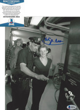 PHILIPPE PETIT SIGNED HIGHWIRE WALKER WTC MAN WIRE 8x10 PHOTO BECKETT COA BAS