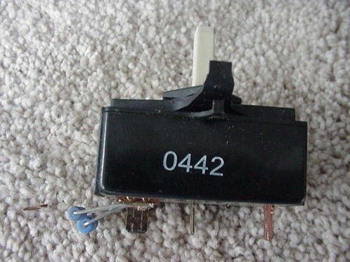 8528330 Whirlpool Dryer Temp Switch 591M-90DC-040 - Picture 4 of 4