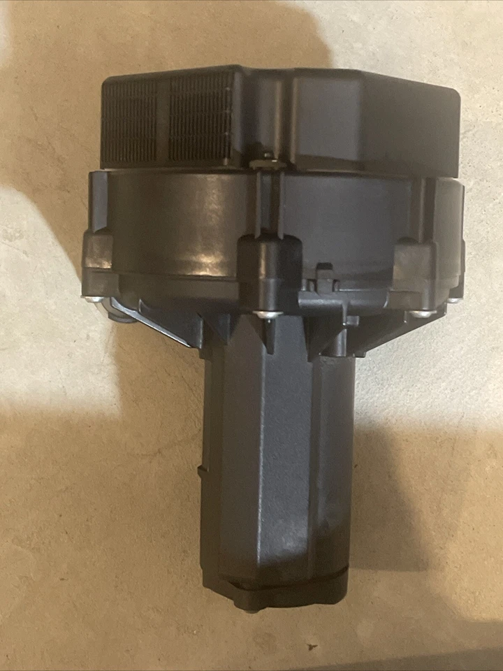 Bomba de aire secundaria genuina MERCEDES BENZ E280 W210 A0001403785 Bosch Foto 4 de 4