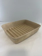 Pampered Chef 5114 9"x6.75"x1.75" Bacon Ridged Pan Stoneware Broiler Dish USA