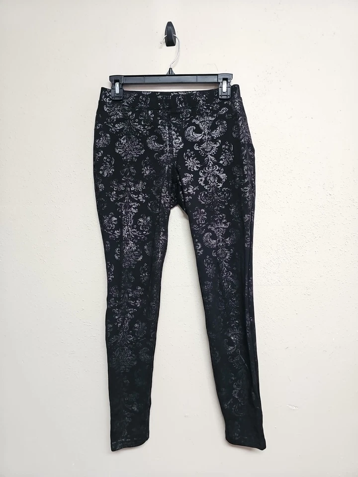 HUE Women's Leggings Black Color Floral Print Mid-Rise Elastic Waist.Size S - Image 4 of 4