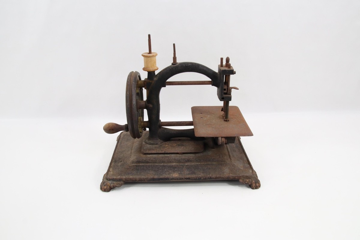 French antique gilet stitch processing ① Antique Guhl & Harbeck Original Express Chain Stitch Sewing