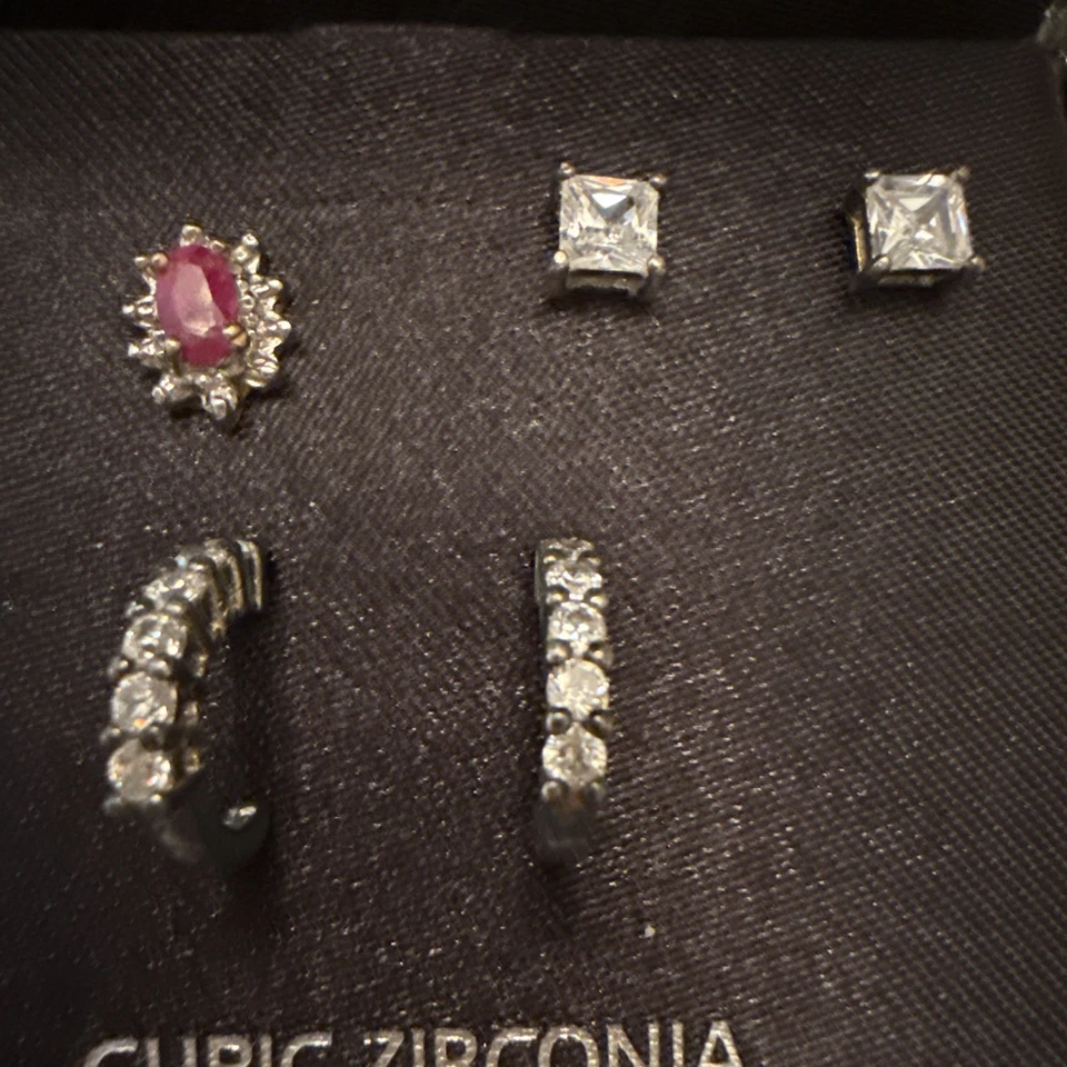 3 pares de pendientes perforados de plata de ley y circonitas cúbicas Foto 4 de 4