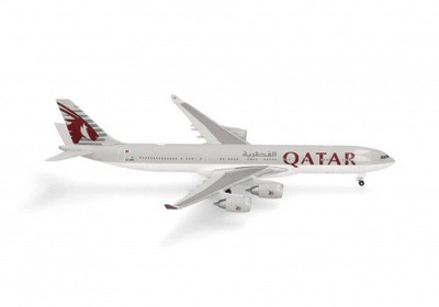 Herpa Wings Airbus A340-500 Qatar Amiri Flight A7-HHH 1:500 Modellflugzeug