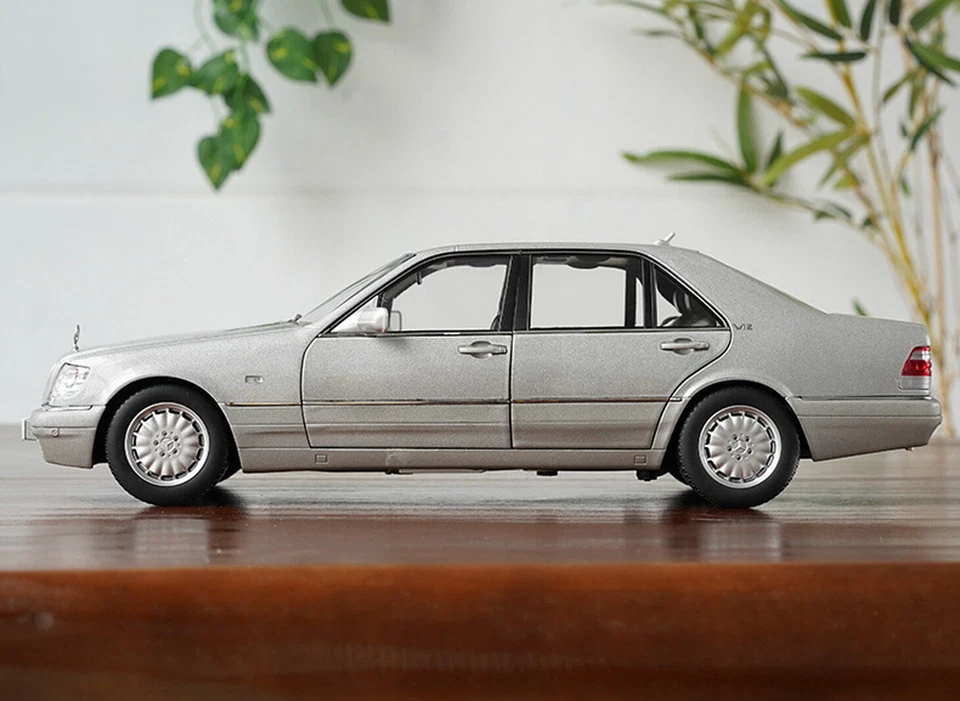 1/18 Scale Mercedes-Benz S600 W140 1990 Silver Diecast Car Model Toy Gift NIB NE - Image 2 of 4