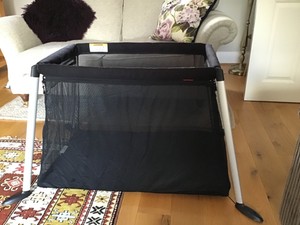 phil and teds v4 travel cot